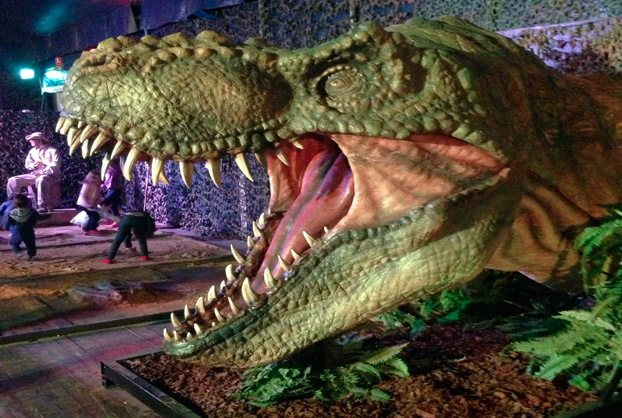 dinosaurios-exposición-Camas-niños-sevillaconlospeques