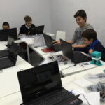 Programación y Robótica para niños en Sevilla tech Center | Sevilla con los peques