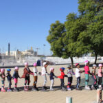 Se intenta crear la Cadena de patinadores mas larga del mundo | Sevilla con los peques